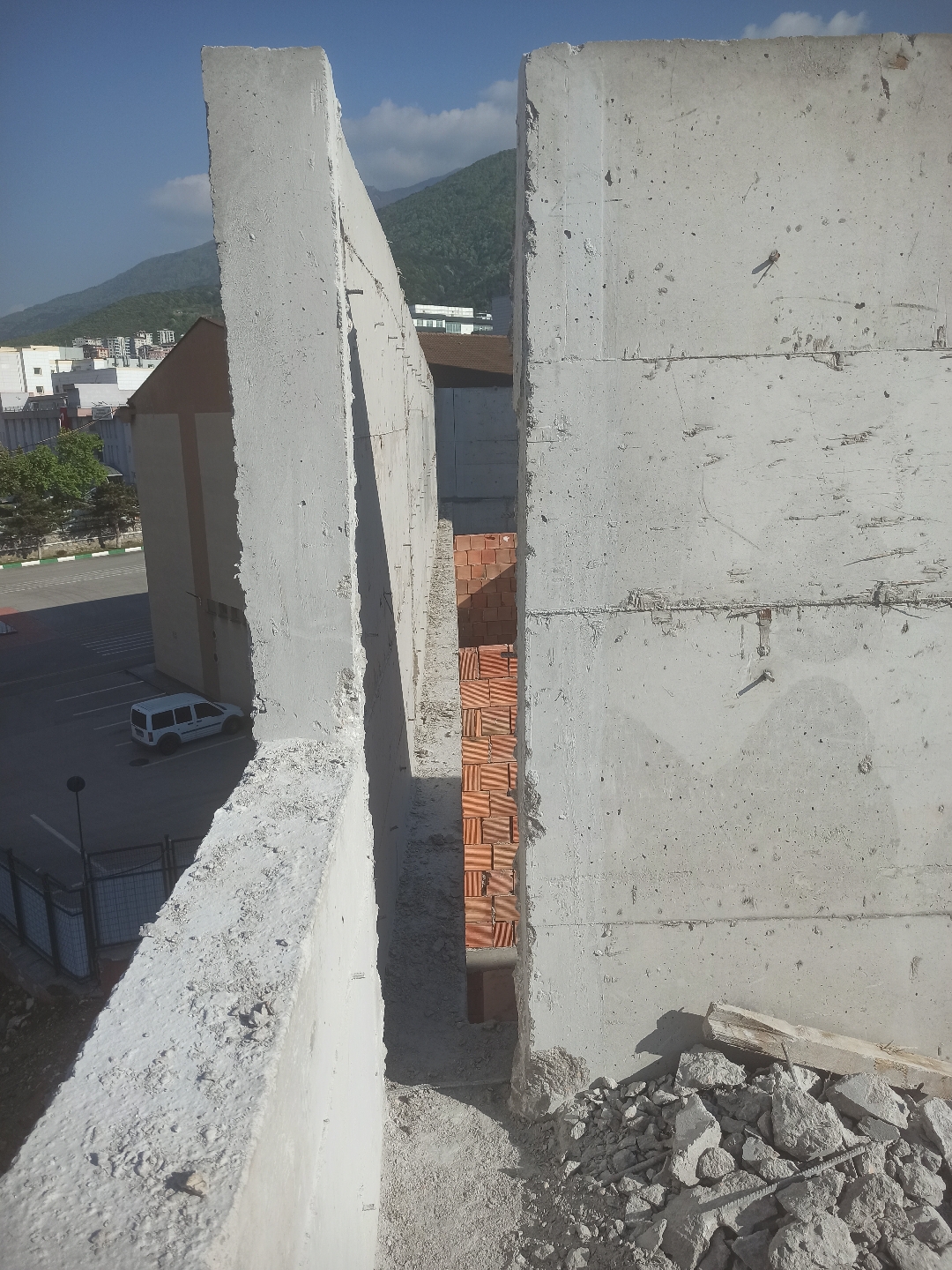 Beton Delme Kesme Kırma İşlemleri