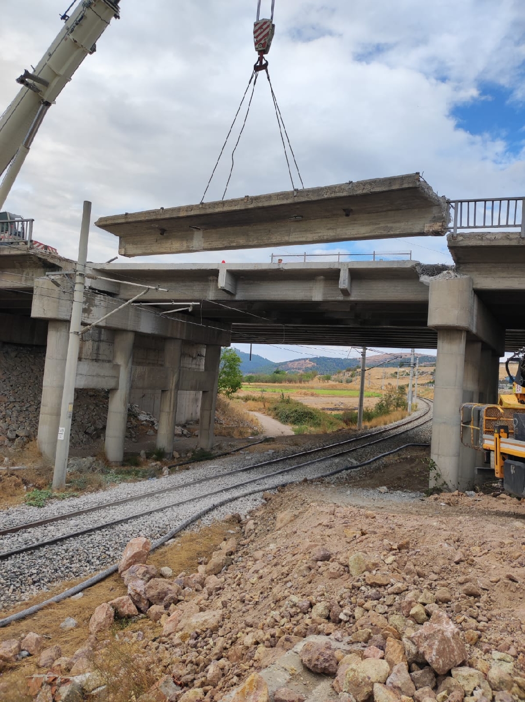 Beton Delme Kesme Kırma İşlemleri