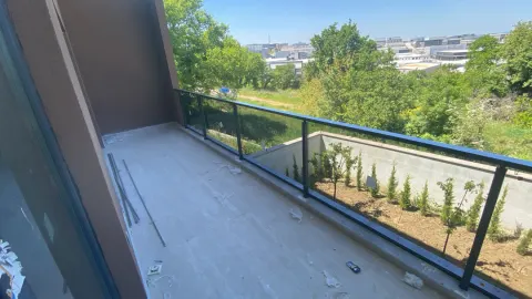 alüminyum korkuluk cam balkon